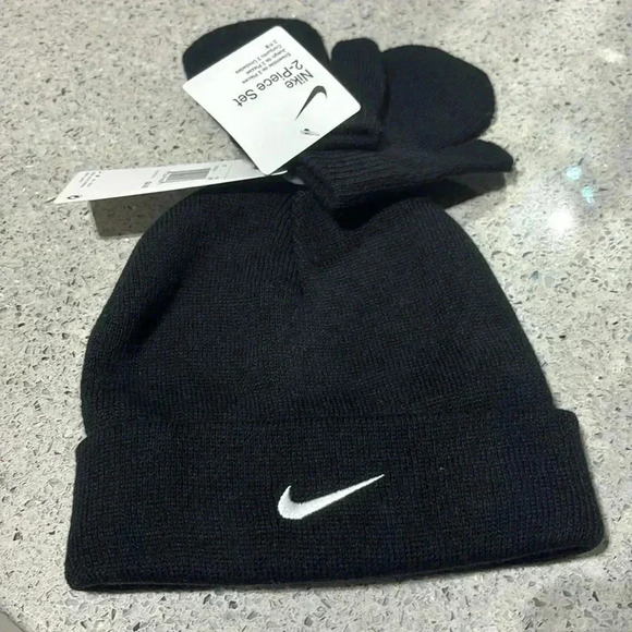 Nike 2 pc.Toddler Beanie/Mittens set,embroidered logo,stretch,warm,winter hat - Picture 1 of 9